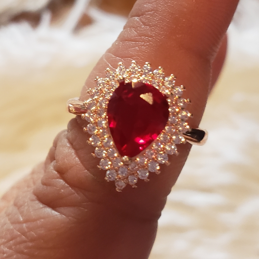 Tear Drop Cubic Zirconia Rose Gold Ring